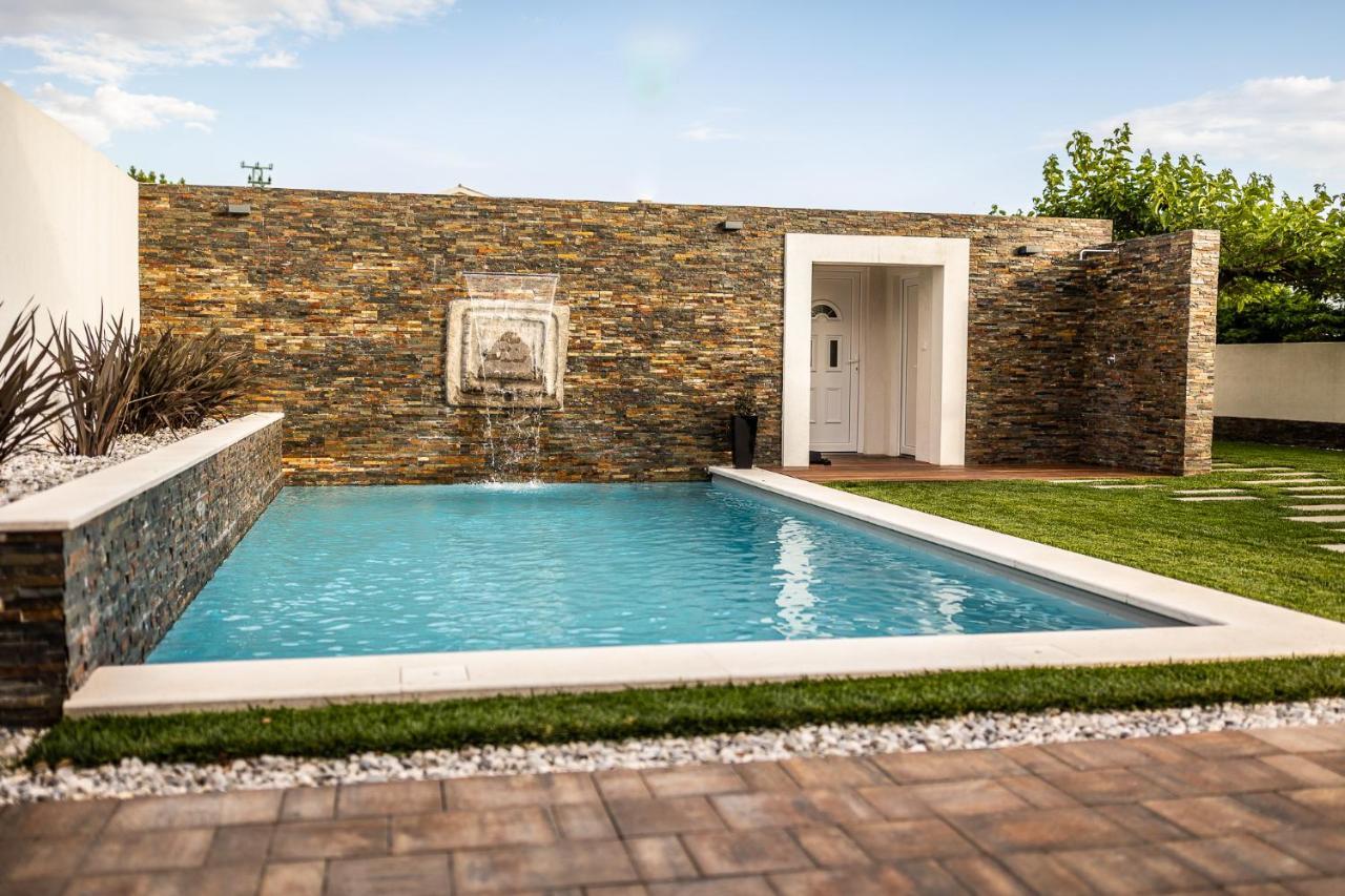 Villa Sunset Pool & Spa Apartments Zgornje Skofije Exteriér fotografie